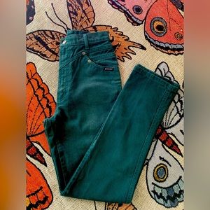 Beautiful Vintage Green Rockies w/ Yoked Front and pocketless back | 25” Waist